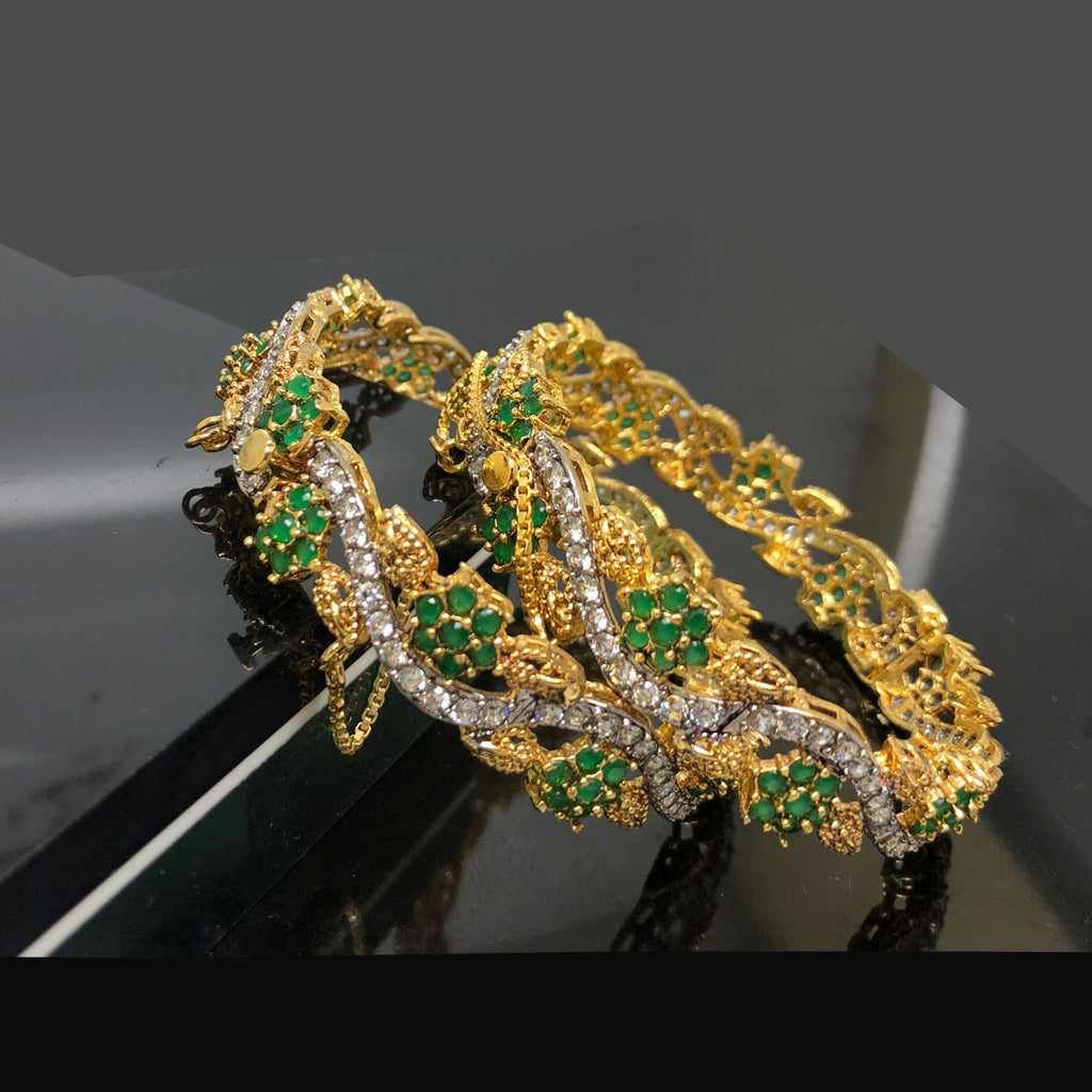 Elegant Traditional Emerald Bangle