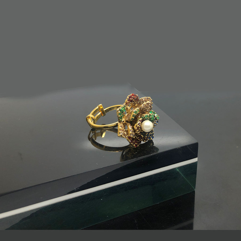 Elegant Floral Pearl Gold Ring with Sparkling Accents