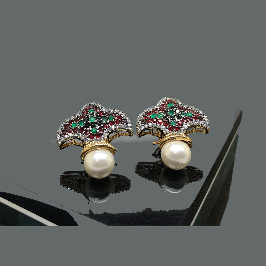 Elegant Fan-Shaped Crystal Earrings with Pearl Drop