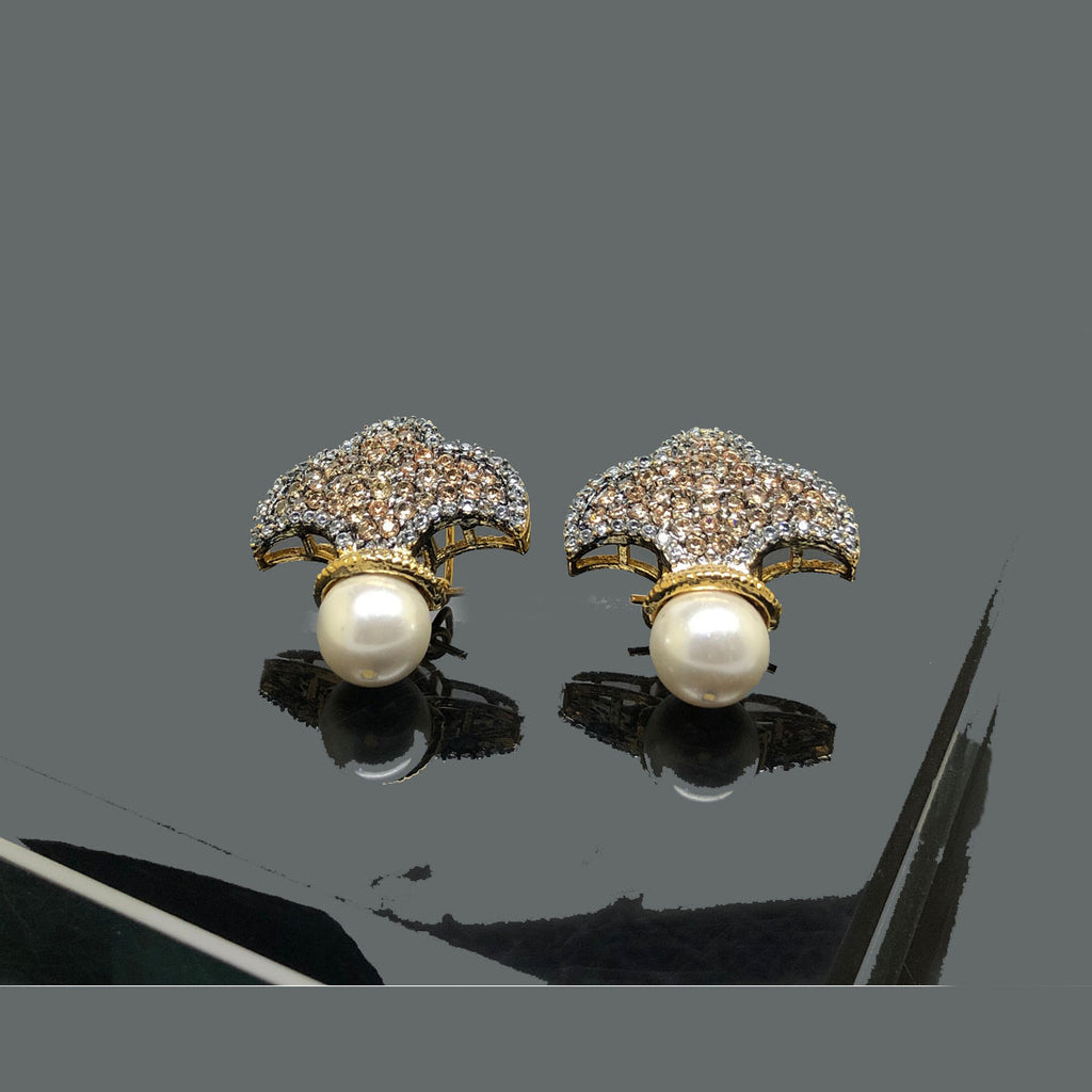 Elegant Fan-Shaped Crystal Earrings with Pearl Drop