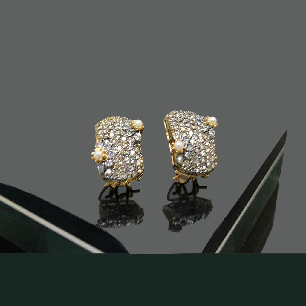 Royal Earrings with Gold-Plated Finish