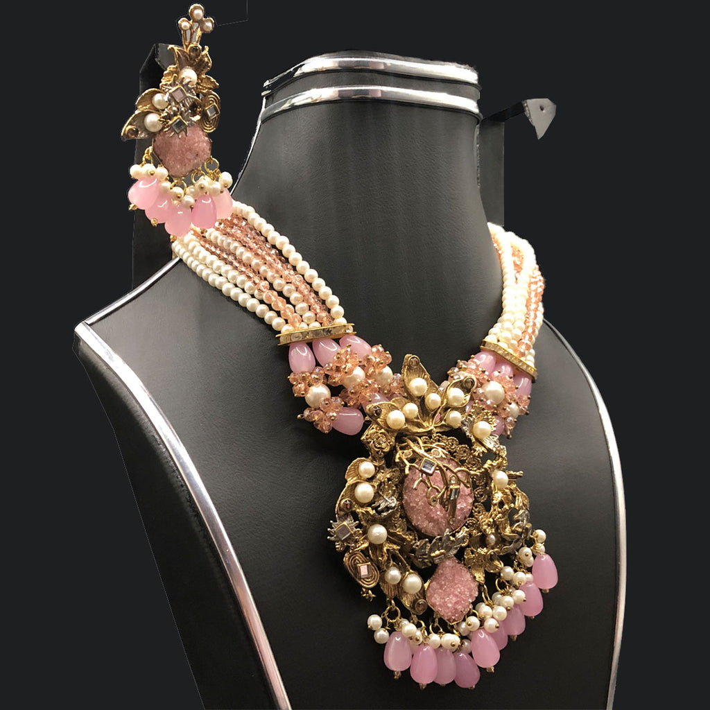 Exquisite Floral Necklace and Earring Set with Pearl Beads